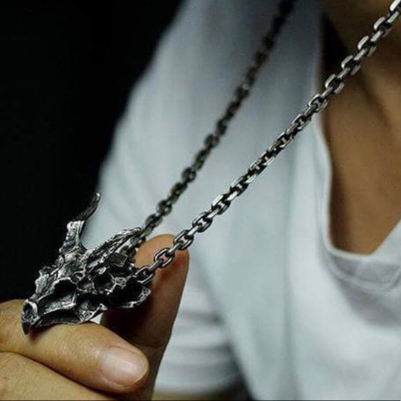 “Ice Dragon” Undead Zombie Viserion Game of Thrones Skull Goth Fantasy Necklace - Picture 12 of 16